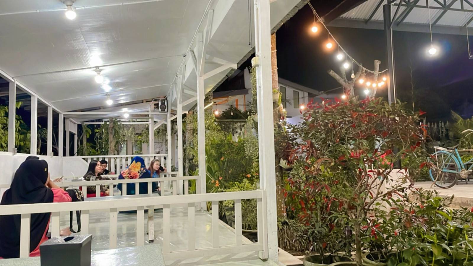 Cafe Bunga Tanjung Balai