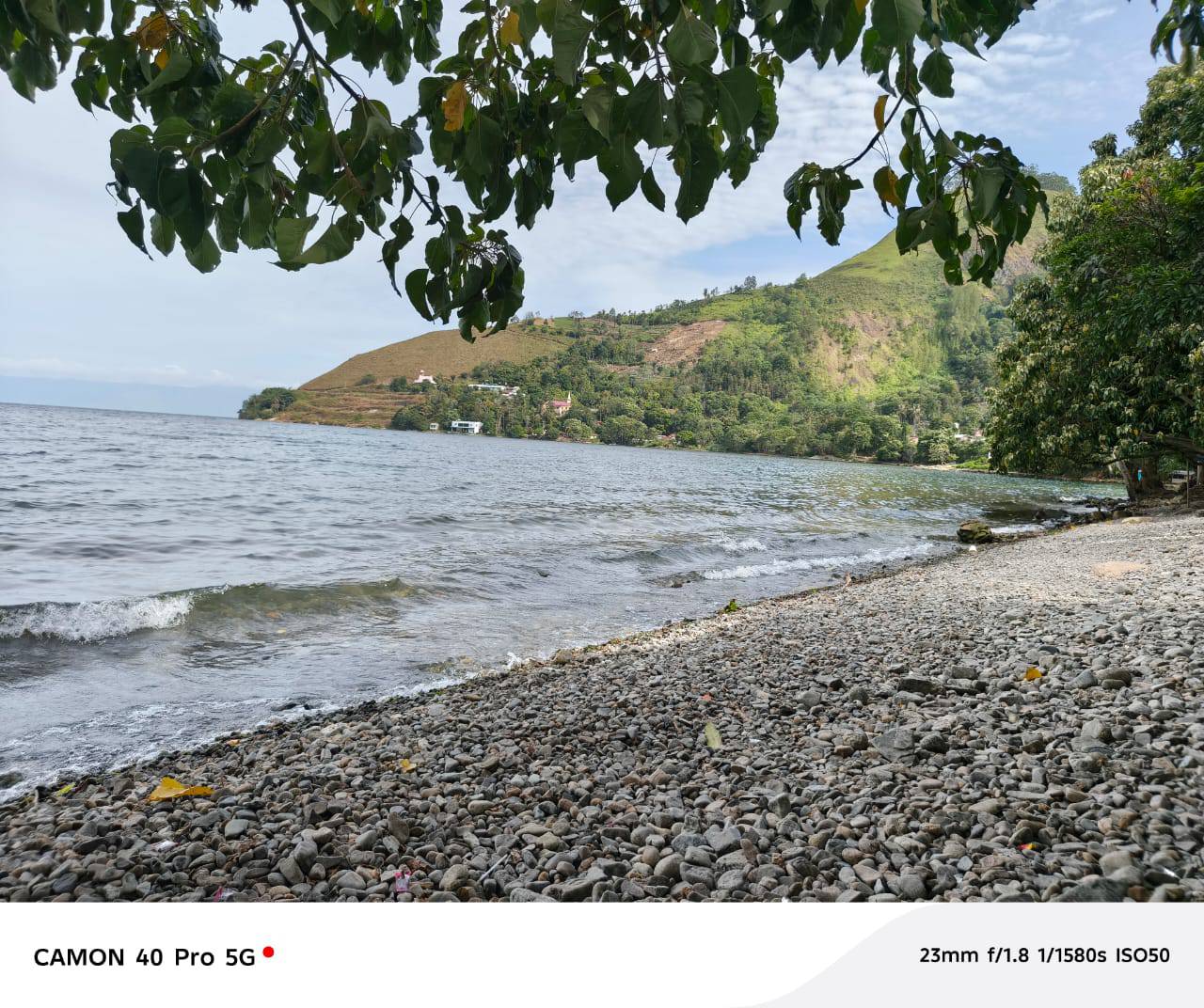 Pantai Salbe: Surga Tersembunyi di Danau Toba yang Bikin Kamu Pingin Balik Lagi!